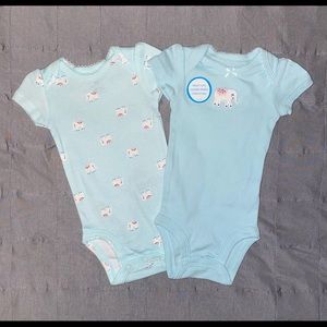 Carter’s Onesie Set NWT
